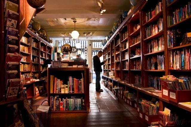 stanley-livingstone-the-hague-travel-bookstore-e1491703591887