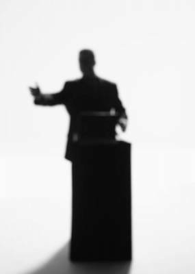 public-speaking-male