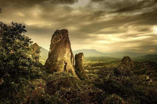 meteora-3717220_1280