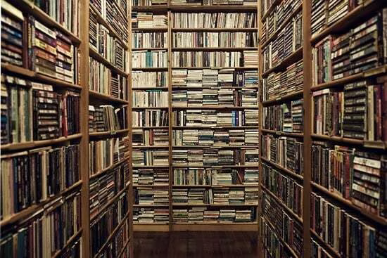 08-destress-books-books-sl