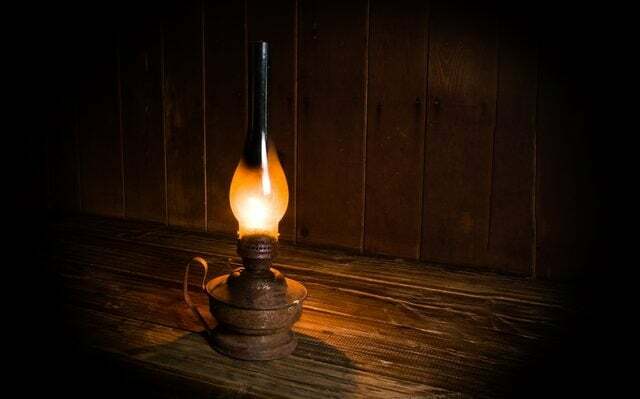 candles electricity