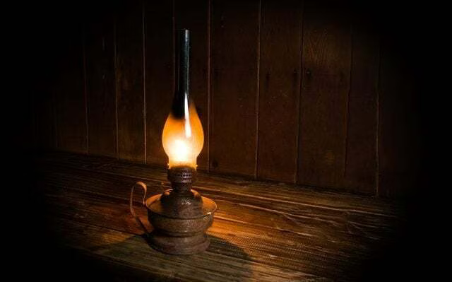candles electricity